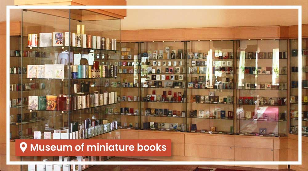 Museum-of-miniature-books